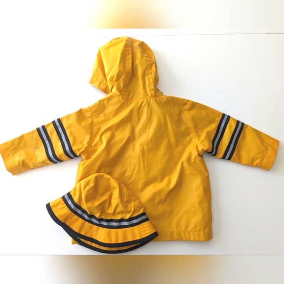 OLD NAVY Raincoat & Hat - Picture 3 of 5
